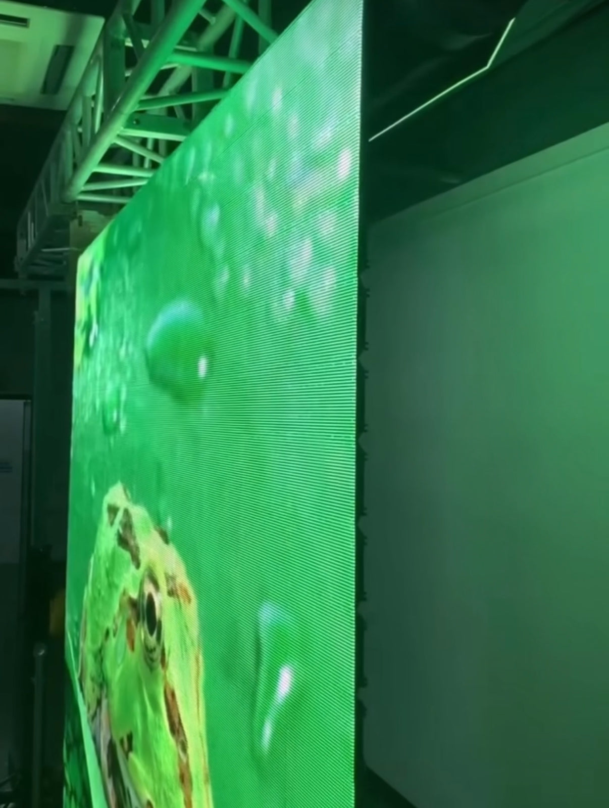 Roll Up Video Wall